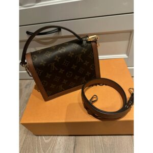 Louis Vuitton Linen Dauphine Handbag - Image 7