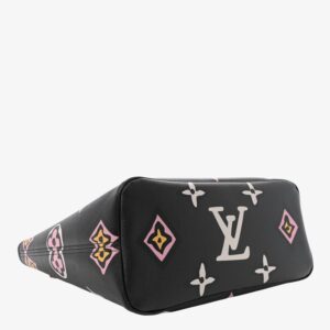 Louis Vuitton Monogram Giant Wild at Heart Neverfull MM Black - Image 3