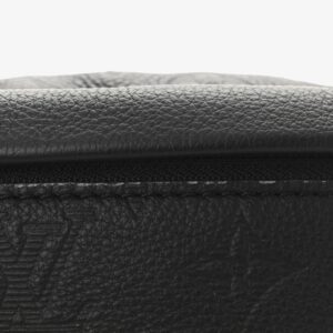 Louis Vuitton Calfskin Monogram Shadow Discovery Bumbag Black - Image 6