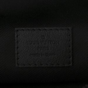 Louis Vuitton Calfskin Monogram Shadow Discovery Bumbag Black - Image 5